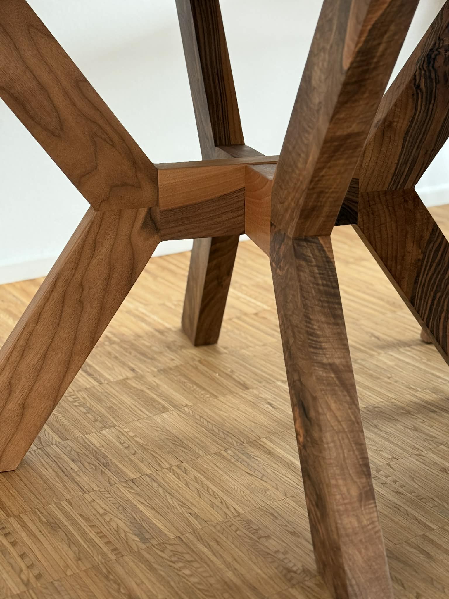 Axis Eg & Travertin 140Ø