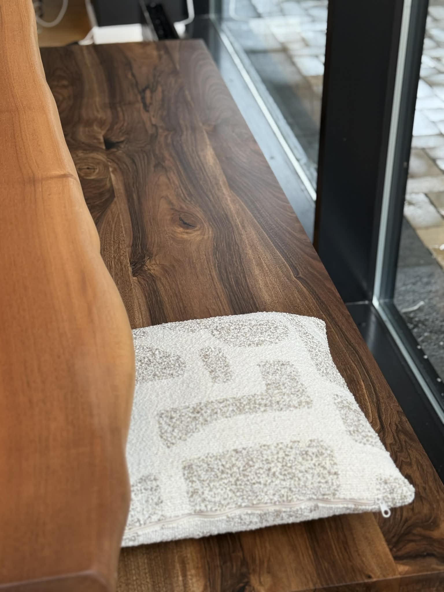 Bænk Valnød 50x200 cm