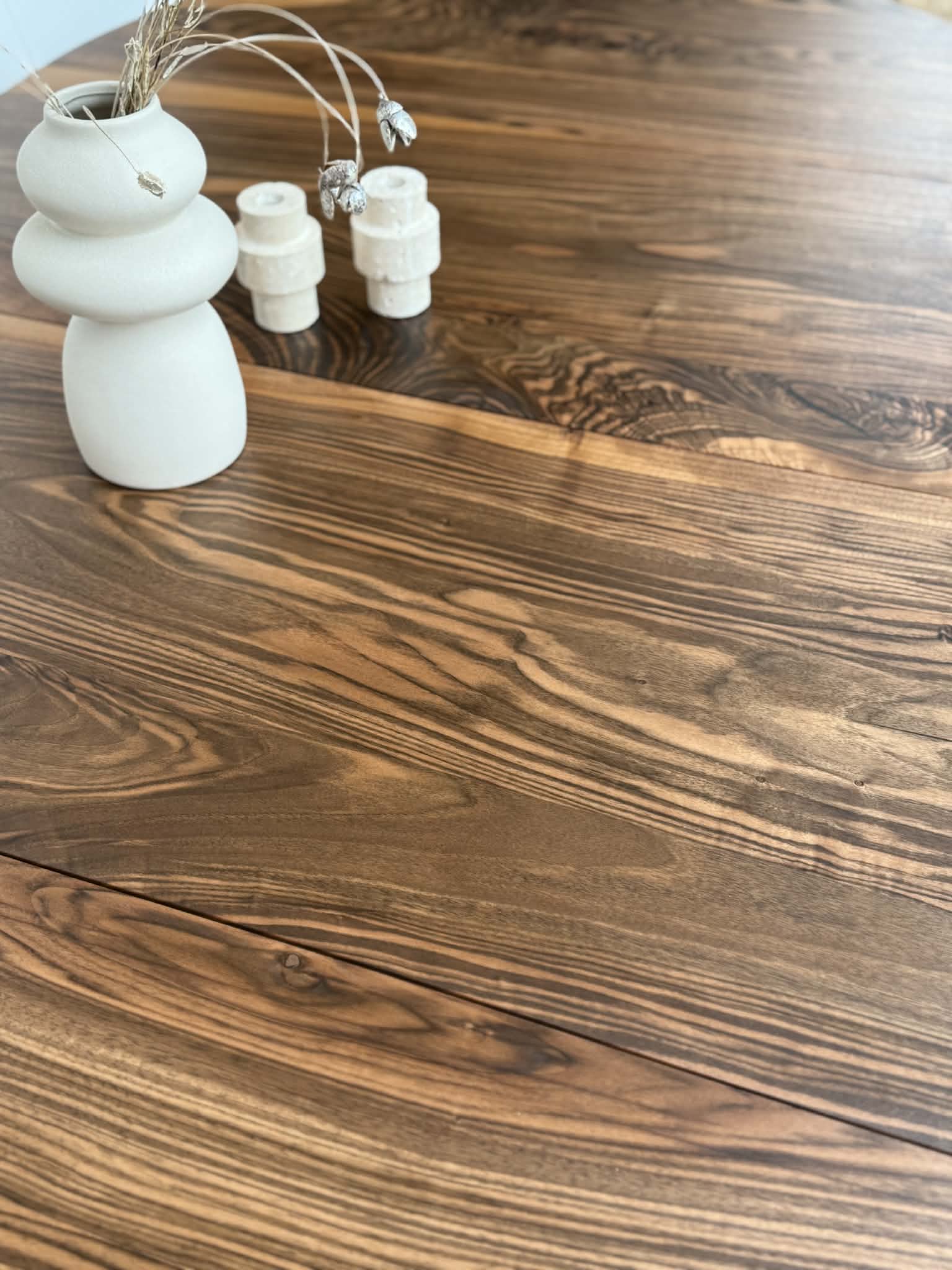 Rundt Valnød 120Ø + 2 stk. tillægsplader