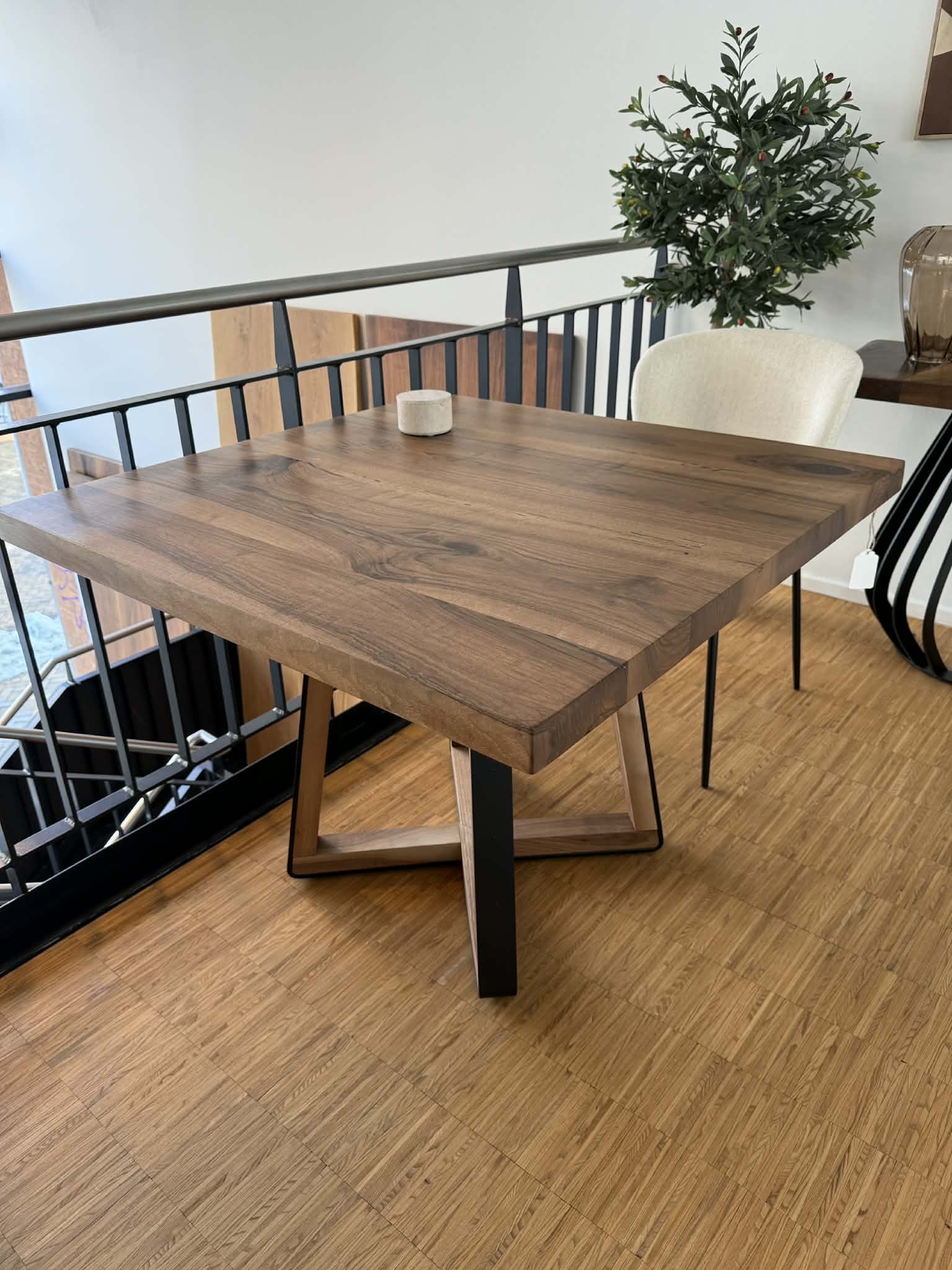 Plankebord Valnød 100x100